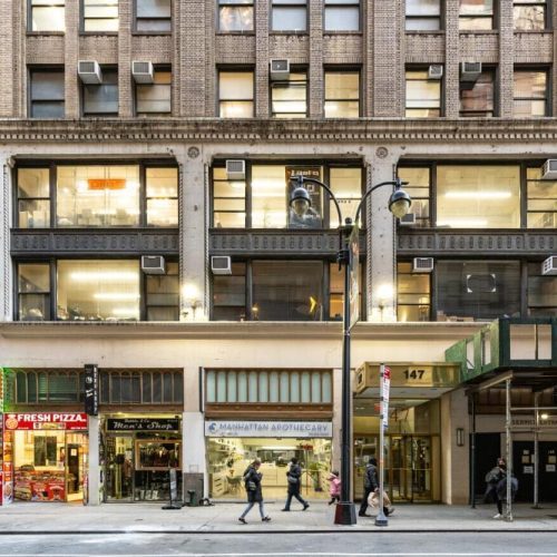 New-York-Showroom-1-qc7iny5nwcyivjlmyfvz9rvn0hzjhjoaz0de2d422w